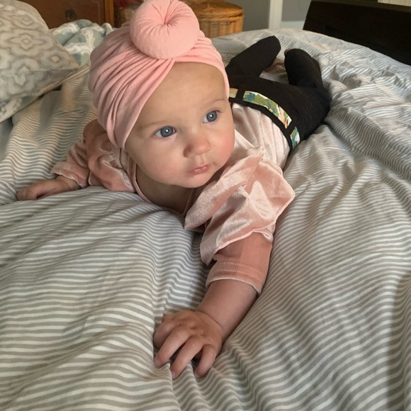 🌙 ✨ Meet Your Seller & Buyer! ✨ 🌙 - Picture 4 of 16